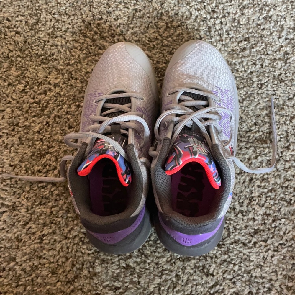 girls basketball shoes